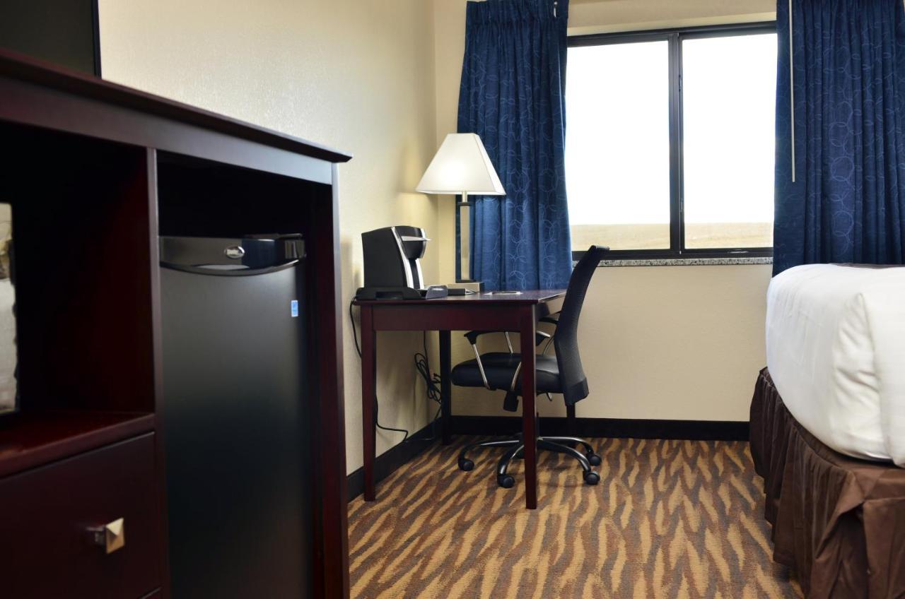 Cobblestone Inn & Suites - Manning Exterior foto